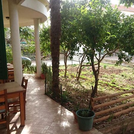 Apartmani Milka Pakoštane Exterior foto