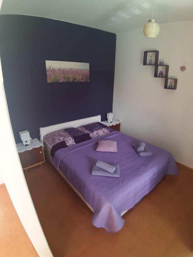 Apartmani Milka Pakoštane Exterior foto